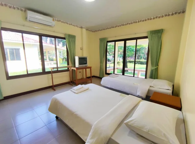 فيلا بـ3 غرف نوم، Thara Cholapruek Resort 1/2