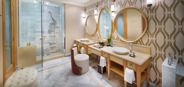 جناح غراند بسرير كينج بإطلالة على البحر للمدخنين، InterContinental Grand Ho Tram 8/10