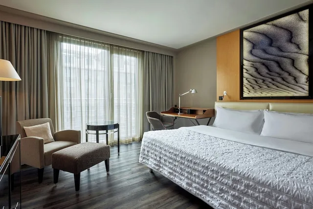 غرفة سوبيريور بسرير كينج، Le Meridien Munchen 2/6