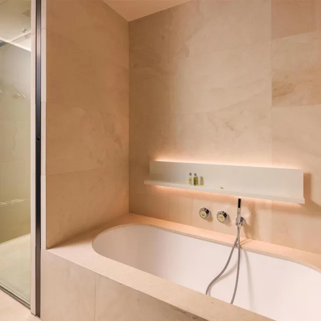 Twin Guestroom، Hilton Lake Como 13/16