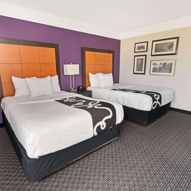 غرفة ديلوكس بسريرين مزدوجين، La Quinta Inn and Suites by Wyndham Phoenix Scottsdale 3/8
