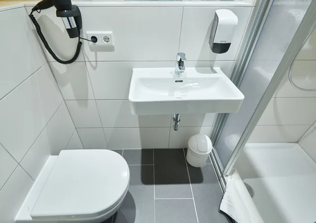 غرفة بزنس مفردة بسرير فردي، Mcdreams Hotel Düsseldorf-City 3/3