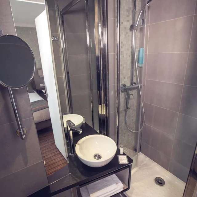 غرفة سوبيريور بسرير فردي، Timhotel Tour Eiffel 6/10