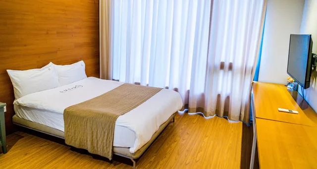 Spa, Double Bed, Lucid M 7/9