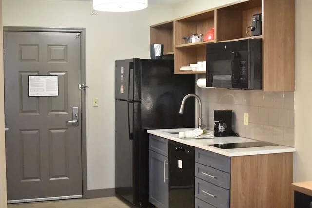 جناح استوديو بسريرين مزدوجين لذوي الإعاقة، Candlewood Suites Fayetteville – University of Arkansas 4/4