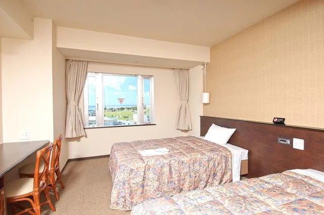 غرفة قياسية ثلاثية، Gran View Okinawa Hotel 1/3