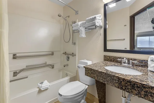Standard, 2 Queen Beds, Accessible, Best Western Alpenglo Lodge 9/10