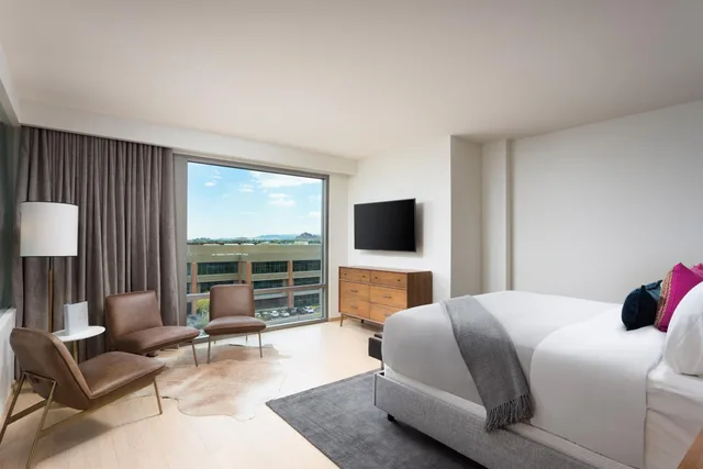 2 Bedrooms, Residential, Penthouse, Suite, 2 King Beds، W Scottsdale 1/3