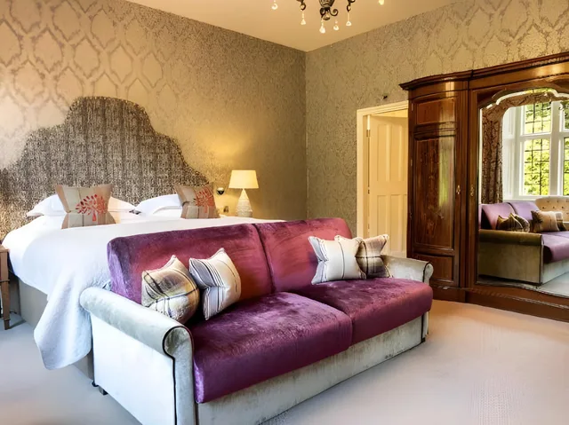 State, Junior, Double or Twin Bed، Bovey Castle 1/1