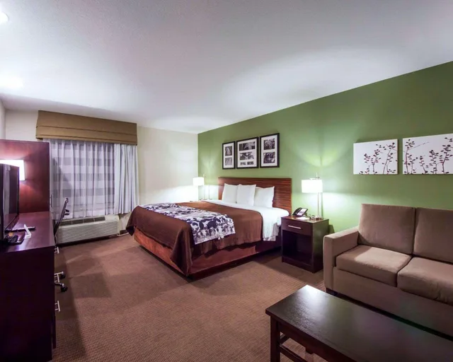 جناح لذوي الإعاقة، Sleep Inn & Suites Edmond Near University 1/2