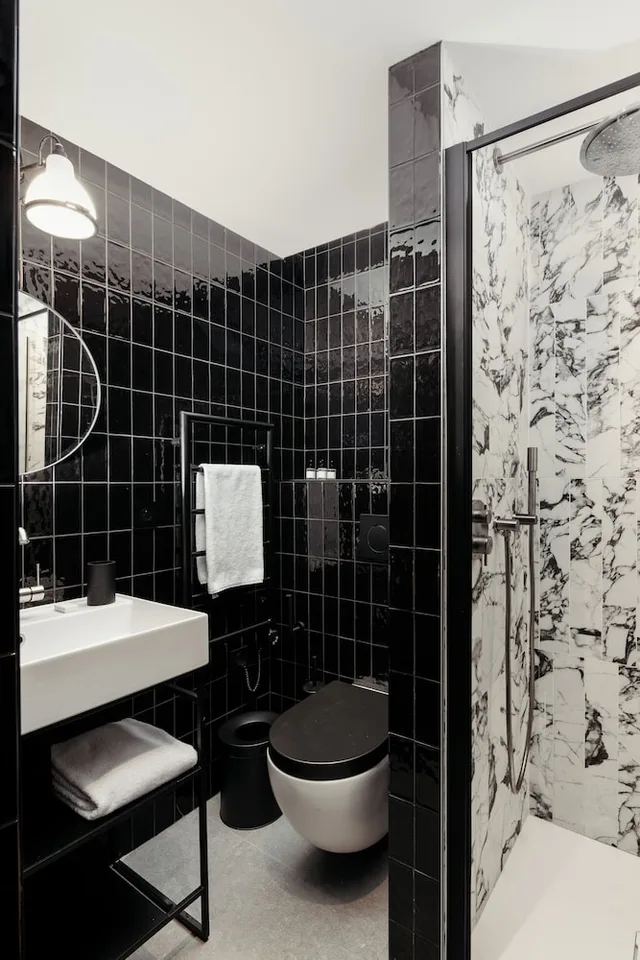2 Bedrooms, Deluxe, Apartment, 2 Queen Beds, Eiffel View, Sofa, Balcony، My Maison In Paris - Invalides 5/7