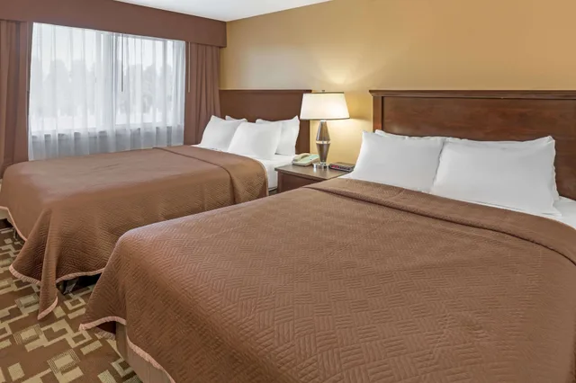 غرفة بسريرين مزدوجين، Travelodge By Wyndham Newport 3/4