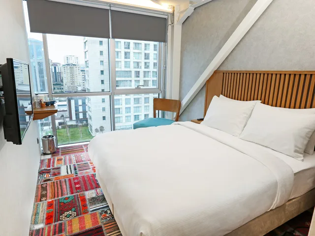 غرفة سوبيريور مفردة بسرير مزدوج، Discovery Hotel 1/3