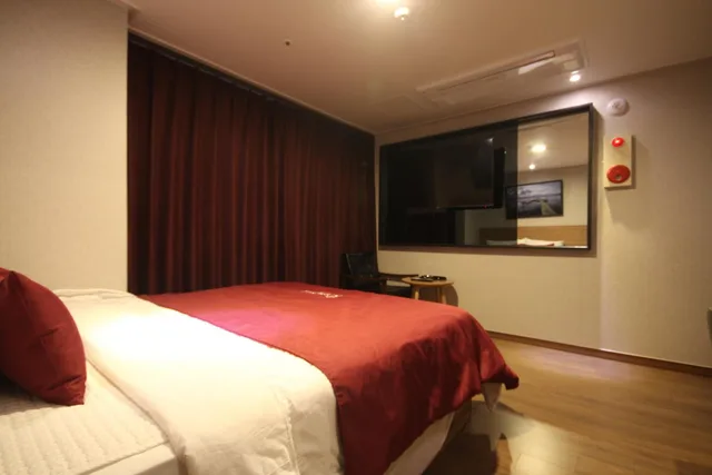 غرفة بسرير مزدوج، Hotel The May Busan Sasang 4/10