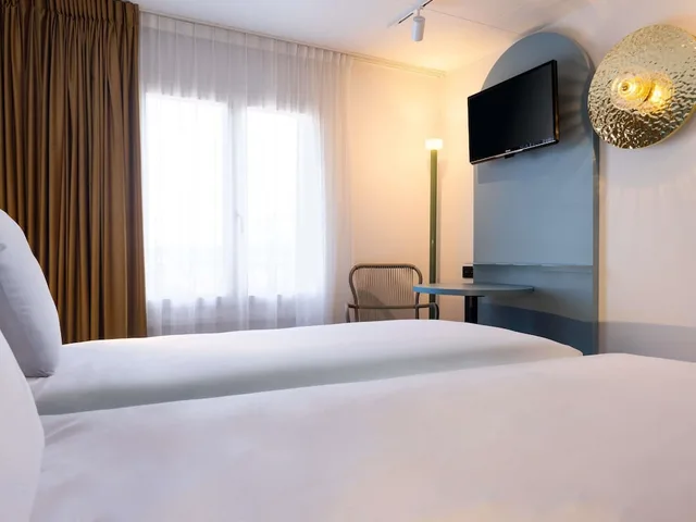 Superior, Twin Beds, Mercure Annecy Centre 1/6
