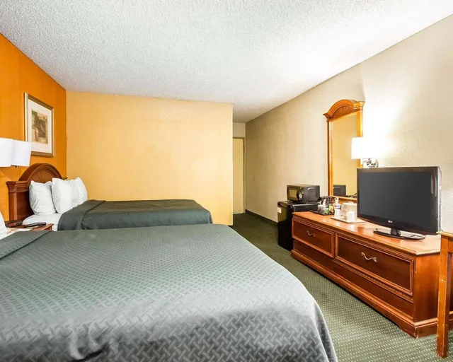 غرفة بسريرين كوين، Quality Inn Tucson Downtown near Convention Center 1/3
