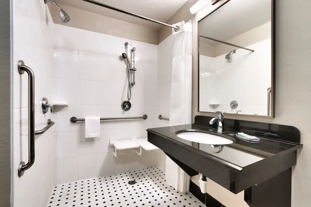 غرفة بسريرين كوين لذوي الإعاقة، Fairfield Inn Suites Albany 3/3