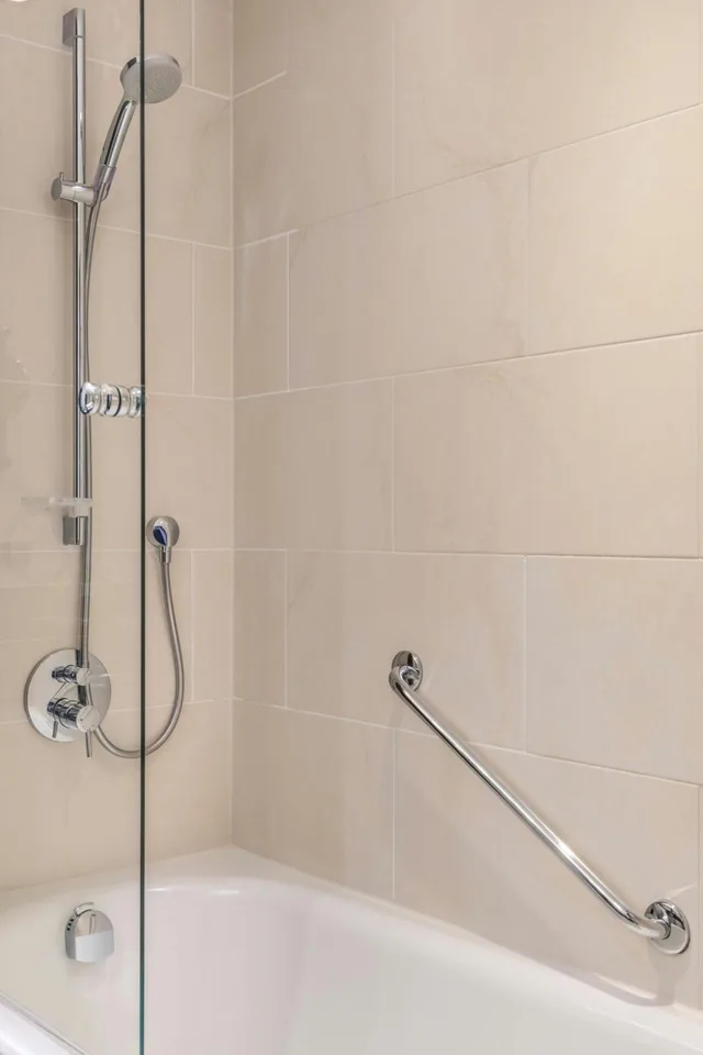 غرفة تنفيذية، Munich Marriott Hotel 7/9