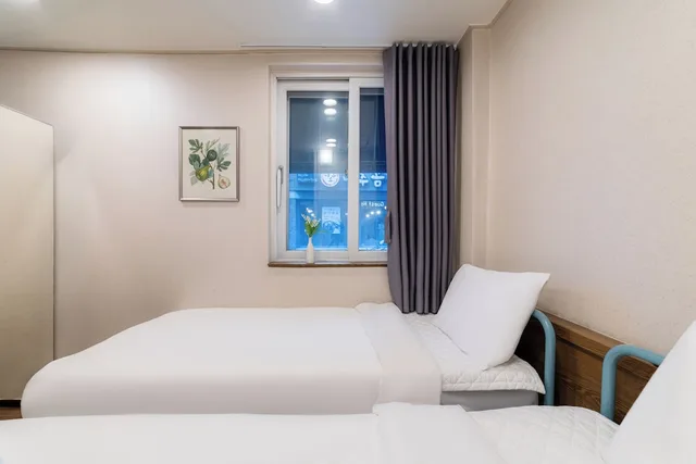 غرفة بسريرين منفصلين، Soo Song Guest House 2/10