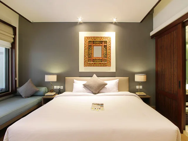غرفة ديلوكس بسرير كينج بإطلالة على المسبح، Novotel Bali Benoa 1/3