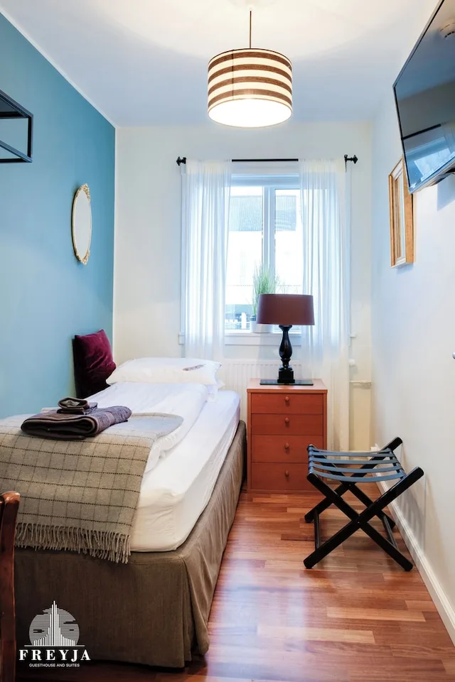 جناح سوبيريور بسريرين كينج وسرير فردي بشرفة، FREYJA GUESTHOUSE & SUITES 3/9