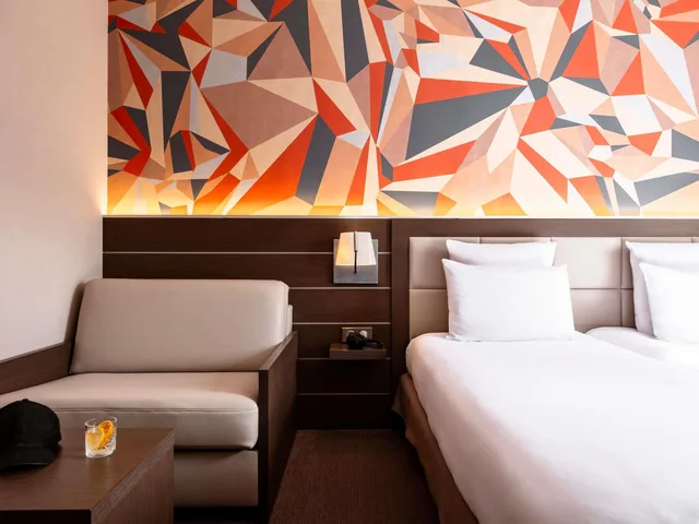غرفة سوبيريور بسريرين منفصلين، Hotel Mercure Omaha Beach 3/5