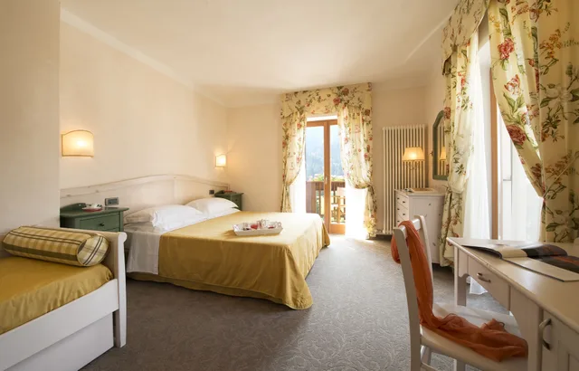 Junior Suite, Queen Bed, Lake View, Hot Tub, Du Lac Vital Mountain 1/2