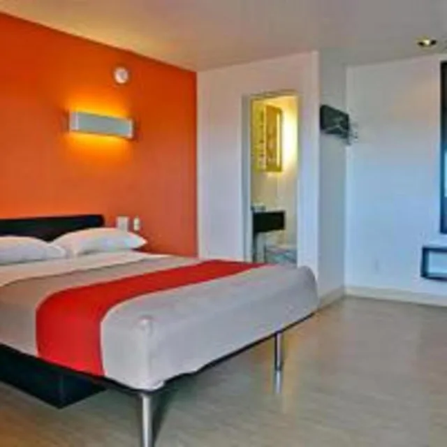 غرفة بسرير كوين للمدخنين، Motel6 Riverton, WY 7/10