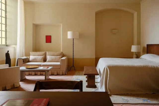 جناح بريميوم بسرير كينج، Hotel Du Couvent, A Luxury Collection Hotel, Nice, France 3/5