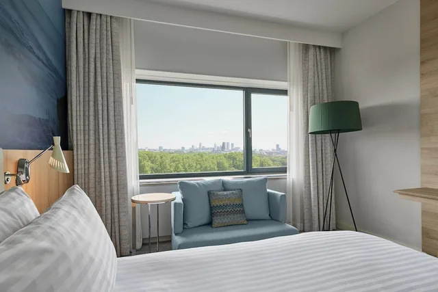 Superior, King Bed, The Hague Marriott Hotel 4/7