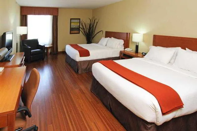 غرفة بسرير كينج، Holiday Inn Express Quebec 2/7