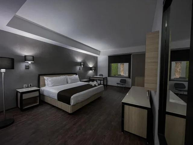 جناح بجاكوزي، Turotel Queretaro 1/5