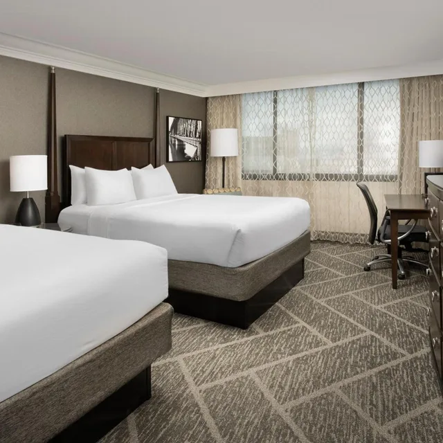 غرفة بسريرين كوين في طابق مرتفع، Crowne Plaza Portland Convention Center 1/4