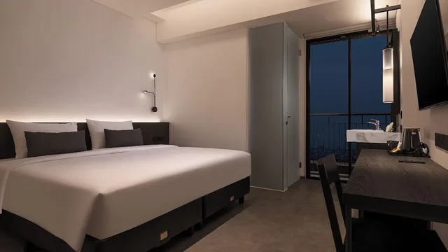 غرفة ديلوكس بسرير كينج، REZ Hotel 2/2