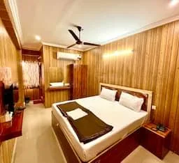 غرفة بريميوم، Hotel Govind Heights 1/1