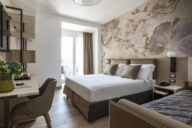 Room, Triple, Life Hotel 8/10