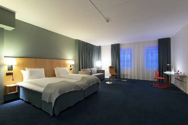 غرفة سوبيريور بسريرين منفصلين مع أريكة، Quality Globe Hotel 2/5