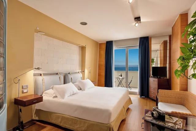 غرفة قياسية بسريرين منفصلين، Towers Hotel Stabiae Sorrento Coast 3/6
