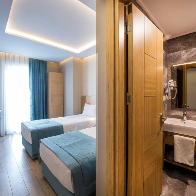 غرفة قياسية بسرير مزدوج أو سريرين منفصلين، The Meretto Hotel Laleli 1/4