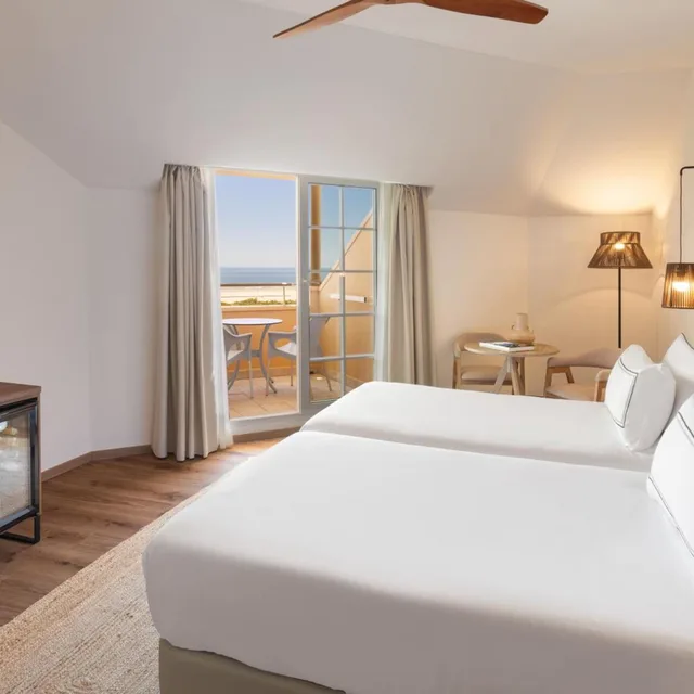 غرفة بريميوم بسرير مزدوج بإطلالة، Melia Atlantico Isla Canela 5/10