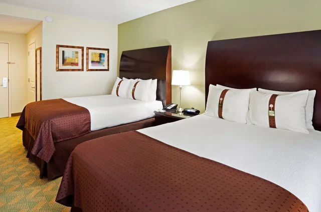 غرفة قياسية بسريرين كوين لذوي الإعاقة، Holiday Inn Rock Hill 5/6