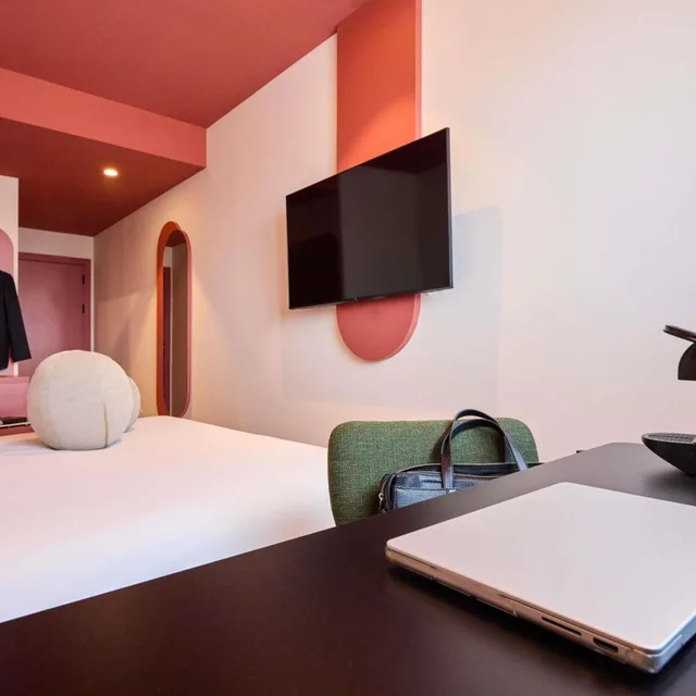 غرفة بزنس بريميوم بسرير مزدوج، Ibis Styles Madrid Airport Valdebebas 3/8
