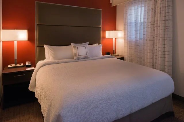 جناح بسرير كينج بغرفة نوم واحدة مع أريكة، Residence Inn Palo Alto Menlo Park 2/7