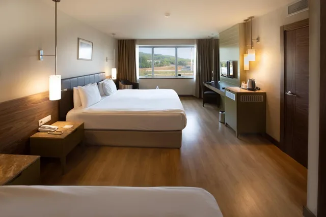 غرفة عائلية بإطلالة على الحديقة، Kolin Hotel Spa & Convention Center 2/3