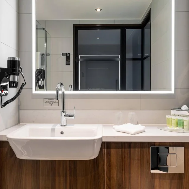 Guest Room, Comfort, King Bed, Sofa, Courtyard By Marriott Amsterdam Airport 5/5