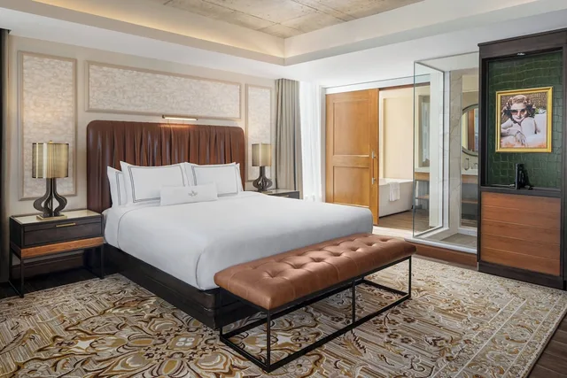 Studio, King Bed, Water View، The Ben, Autograph Collection 3/4