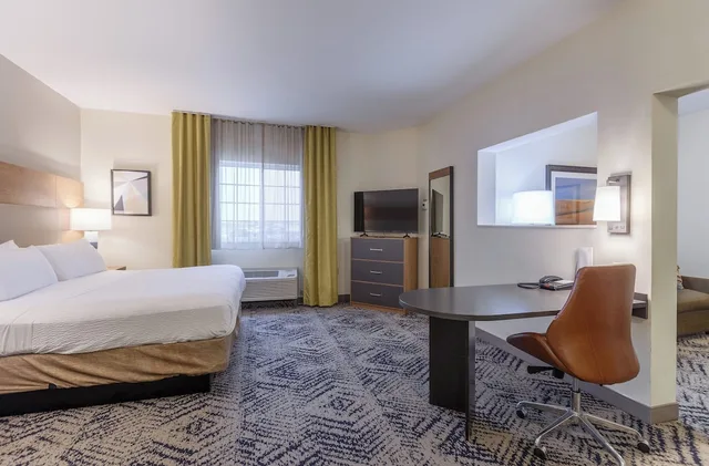 جناح جونيور بسرير كينج مع أريكة بمطبخ، CANDLEWOOD SUITES SAN MARCOS 7/10