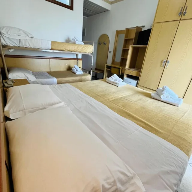 Room, Quadruple, Sea Front، Hotel Columbia Frontemare 5/8