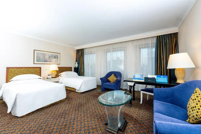 غرفة تنفيذية بسريرين، Grand Skylight Hotel Royal 2/2