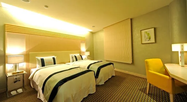 غرفة قياسية بسريرين منفصلين، New California Hotel 1/1